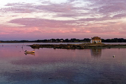 France,  St Cado