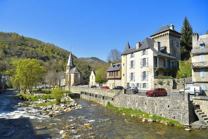 France hautes pyrenees vallee louron arreau rives