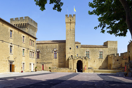 France, Salon de Provence
