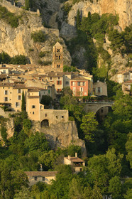 France, Moustiers