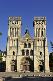 France, Caen