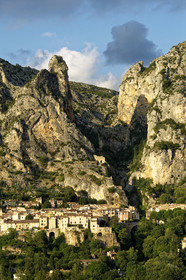 France, Moustiers