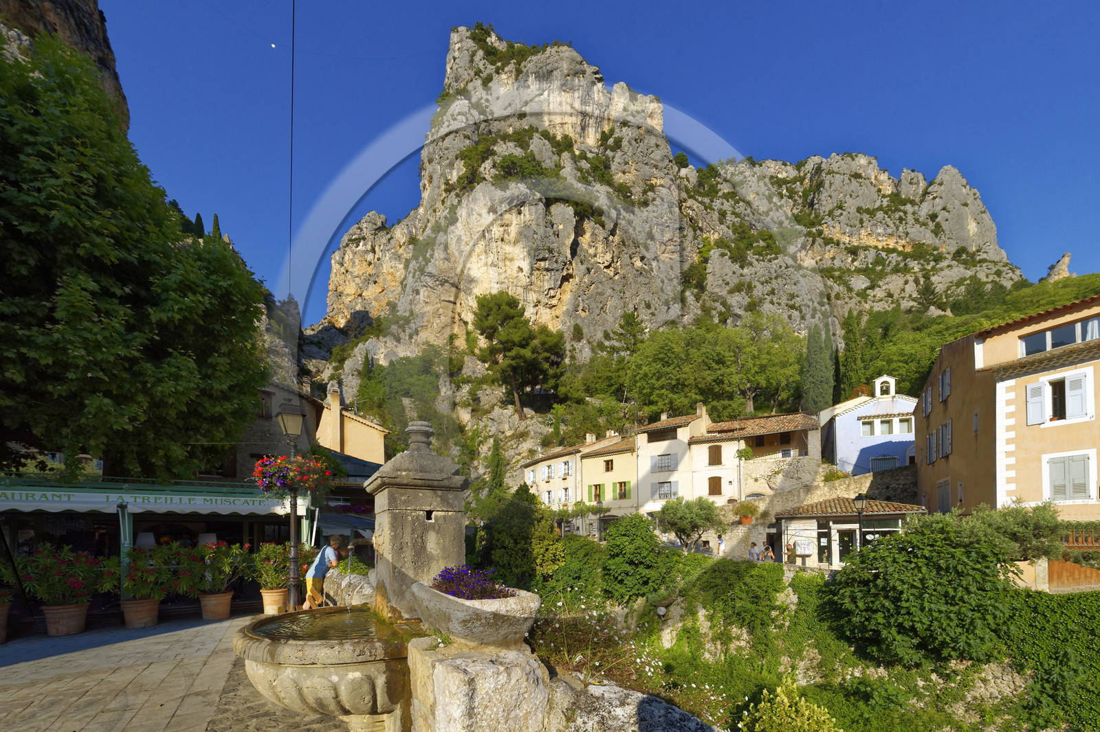France, Moustiers