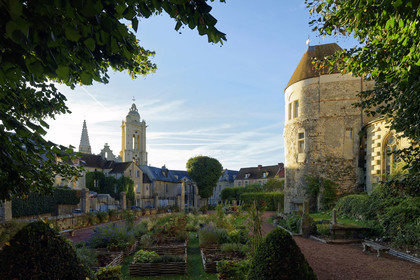 France, Senlis