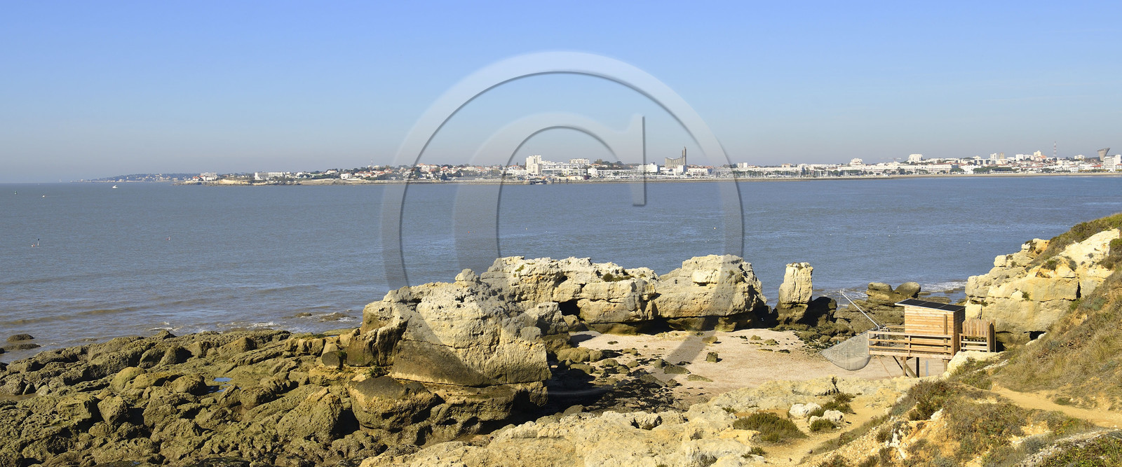 France charente maritime royan front mer cabane