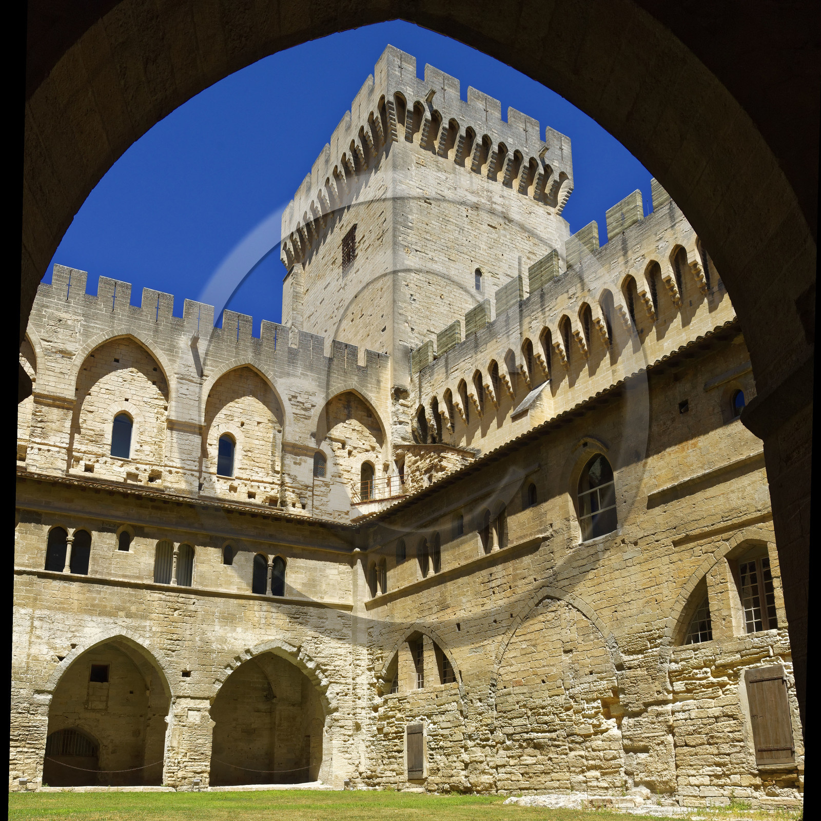 France, Avignon
