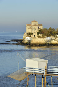 France charente maritime estuaire gironde saintonge talmont sur gironde