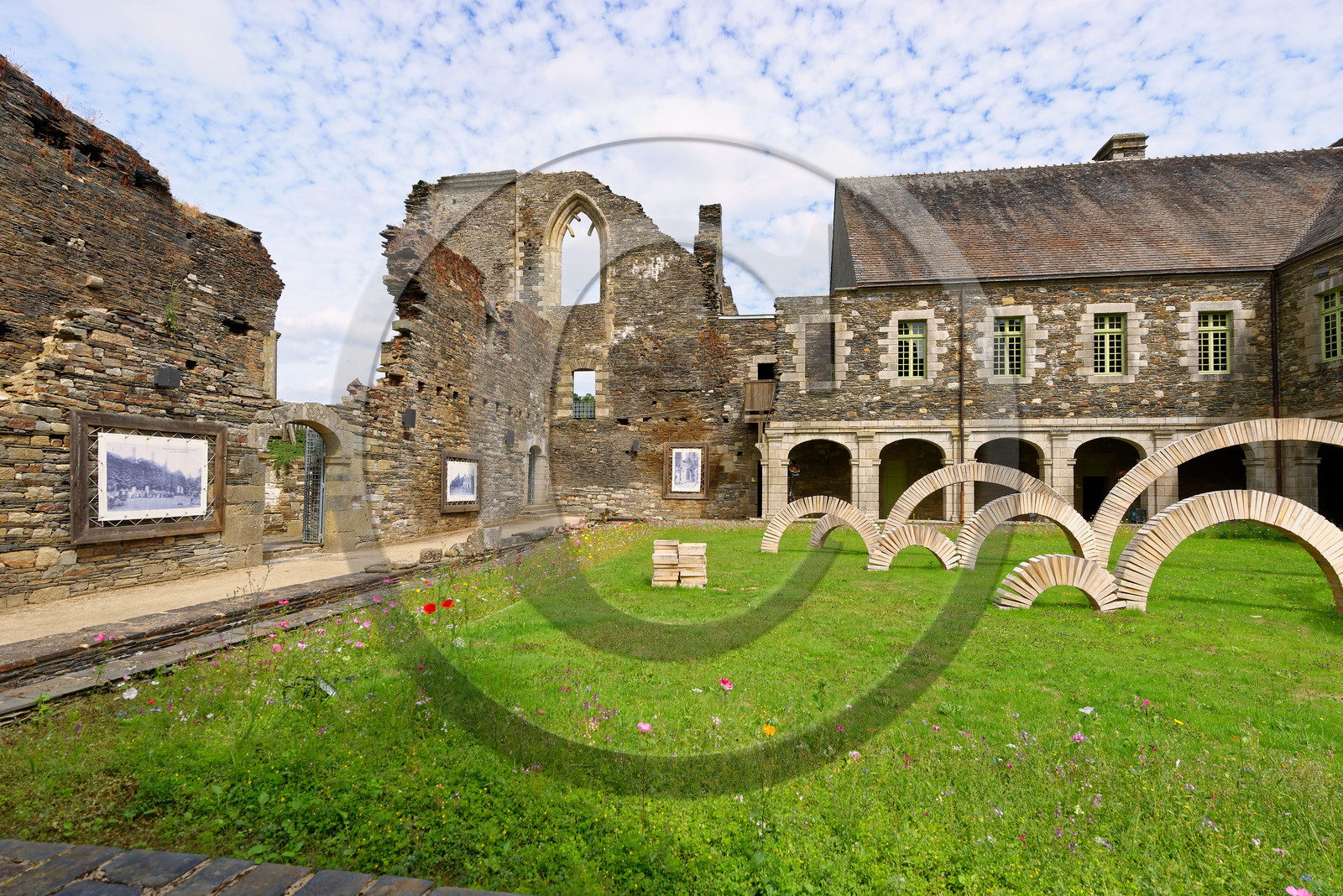 France, Guerledan