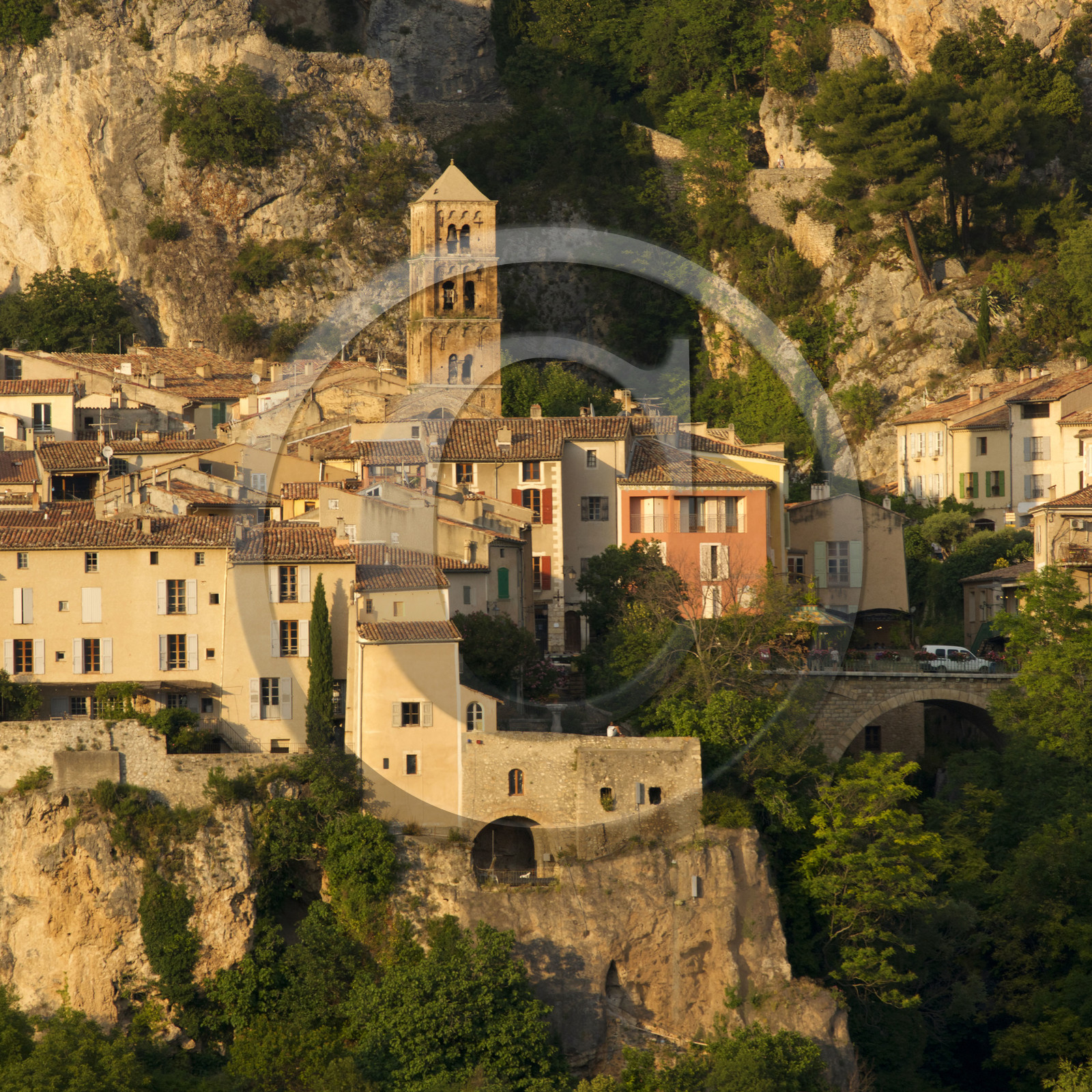 France, Moustiers