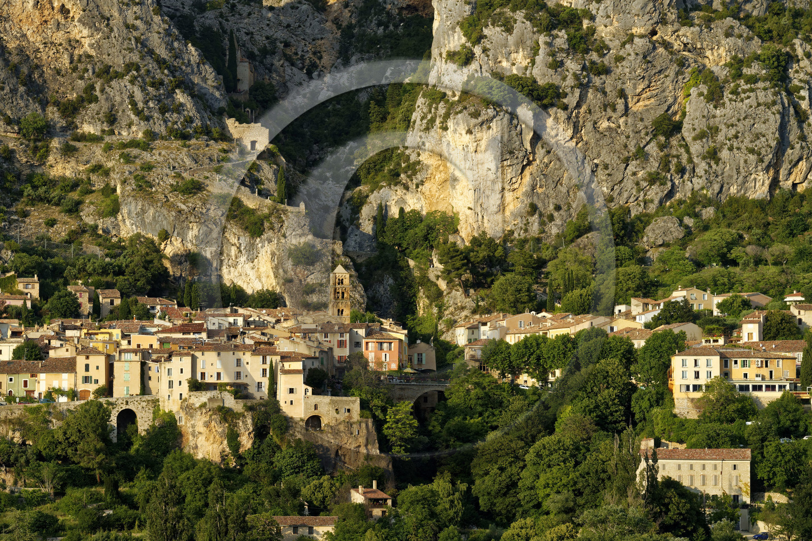 France, Moustiers