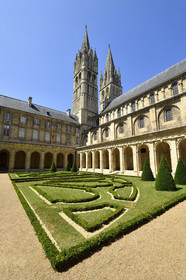 France, Caen