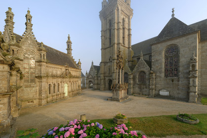 France, Saint-Thegonnec