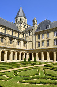France, Caen