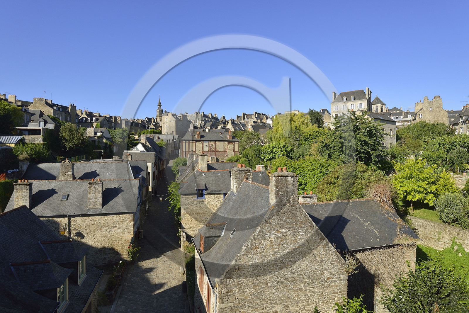 France, Dinan