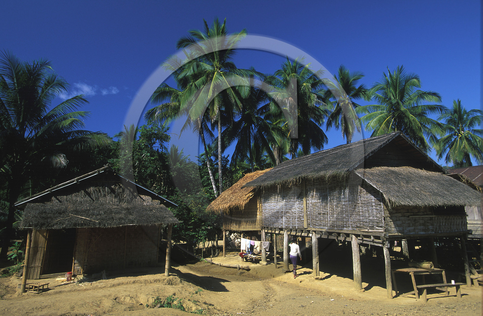 LAOS NORD VILLAGE DE KHOUAN SI