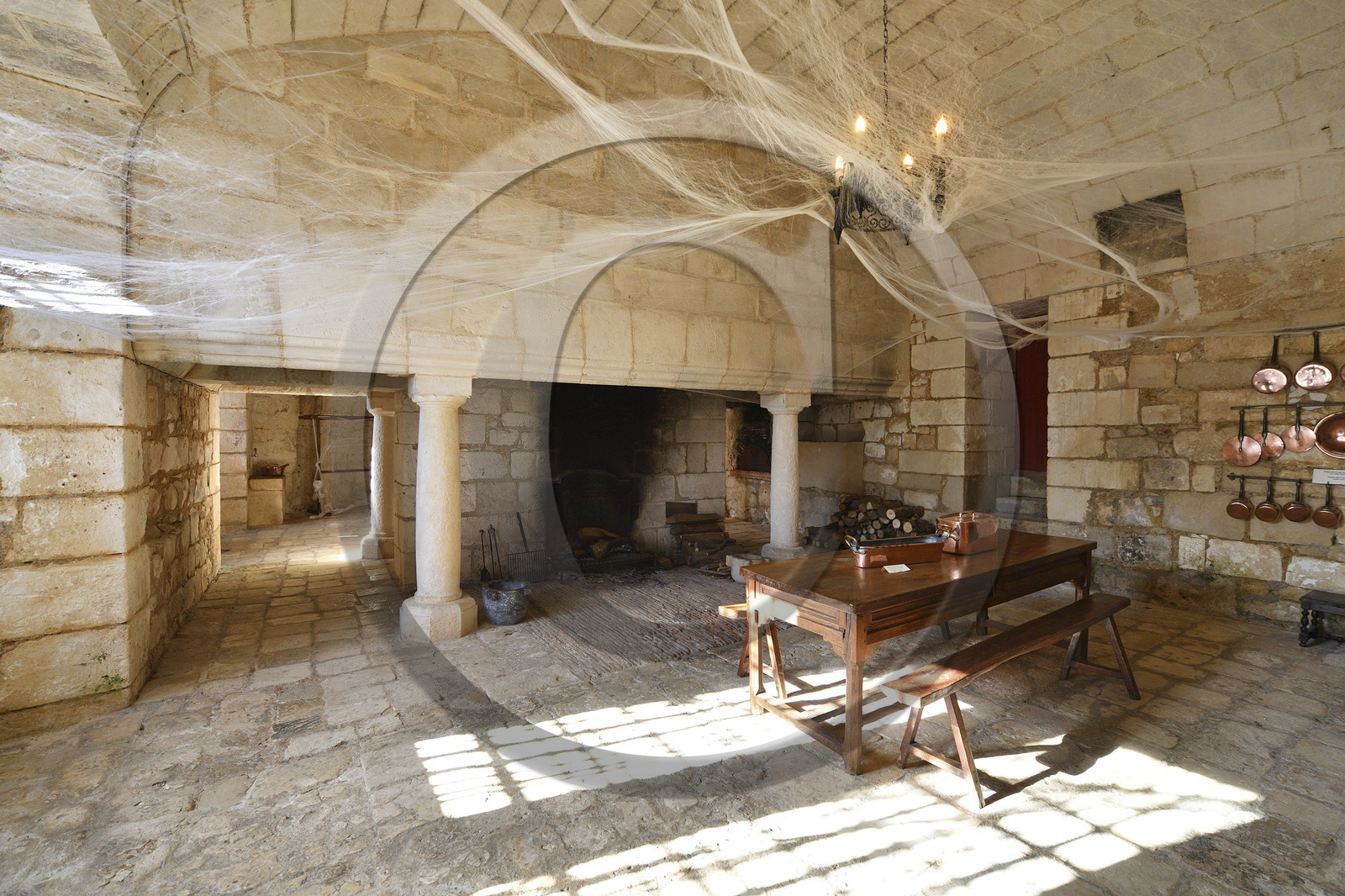 France charente rochefoucauld chateau surplombant tardoire