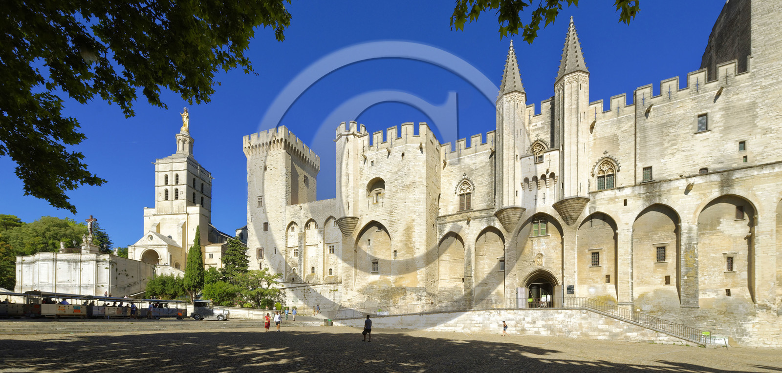 France, Avignon
