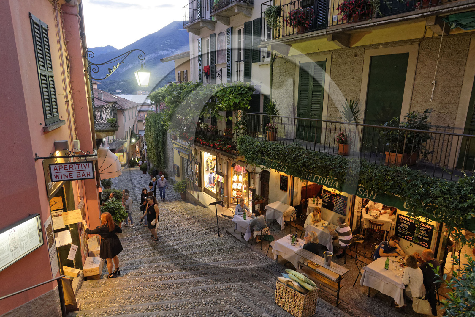 Italie lombardie lac come village bellagio