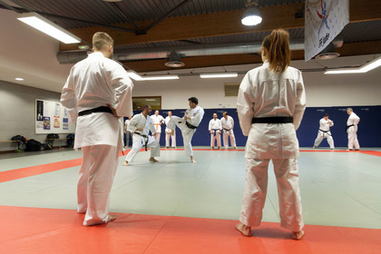 France, Bas-Rhin (67), Strasbourg, La Wantzenau, Budokan 67, section Karaté, entraînement