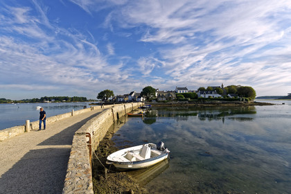 France,  St Cado