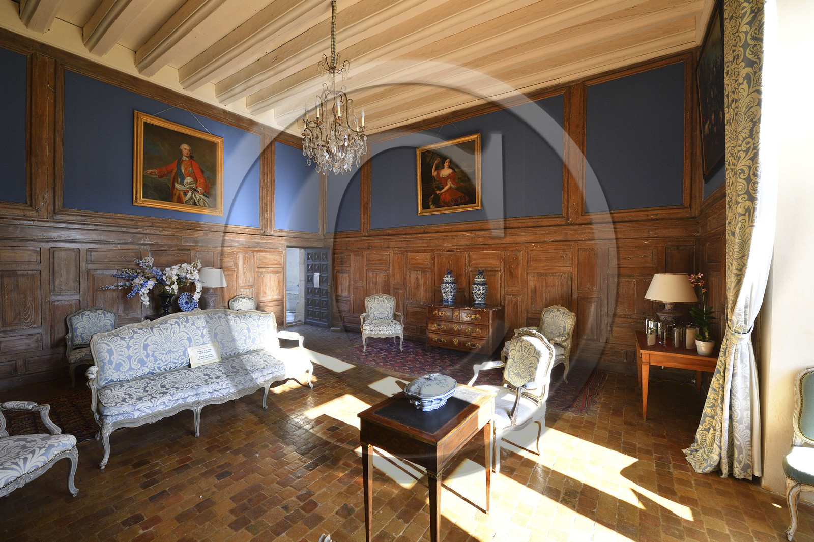 France charente rochefoucauld chateau surplombant tardoire