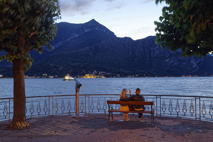 Italie lombardie lac come village bellagio