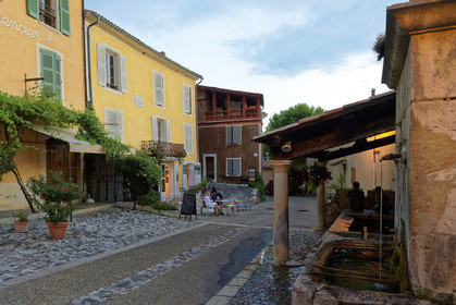 France, Moustiers