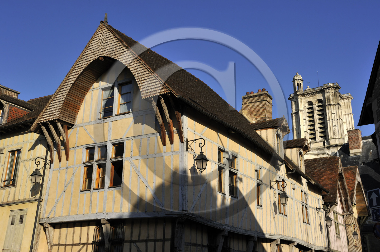 France, Troyes