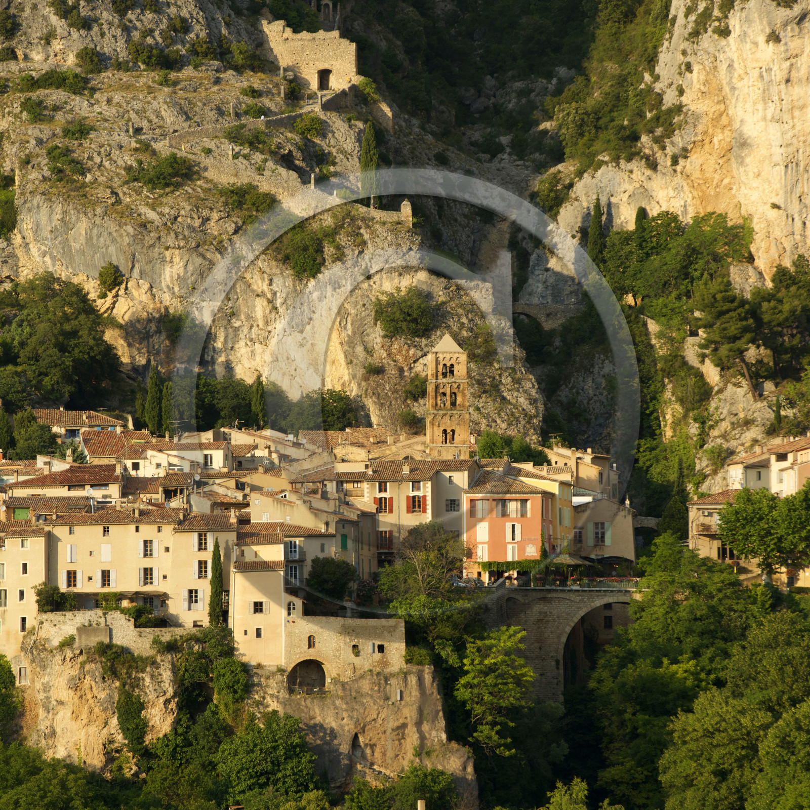 France, Moustiers