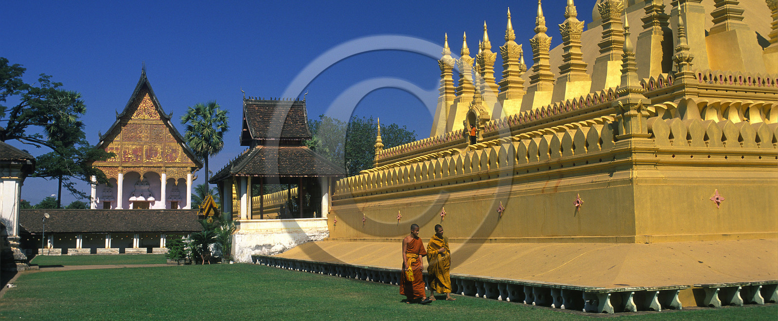 LAOS VIENTIANE.VAT PHA THAT LUANG