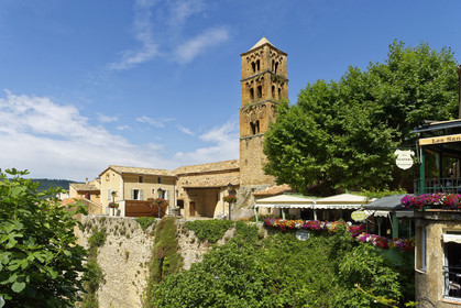 France, Moustiers