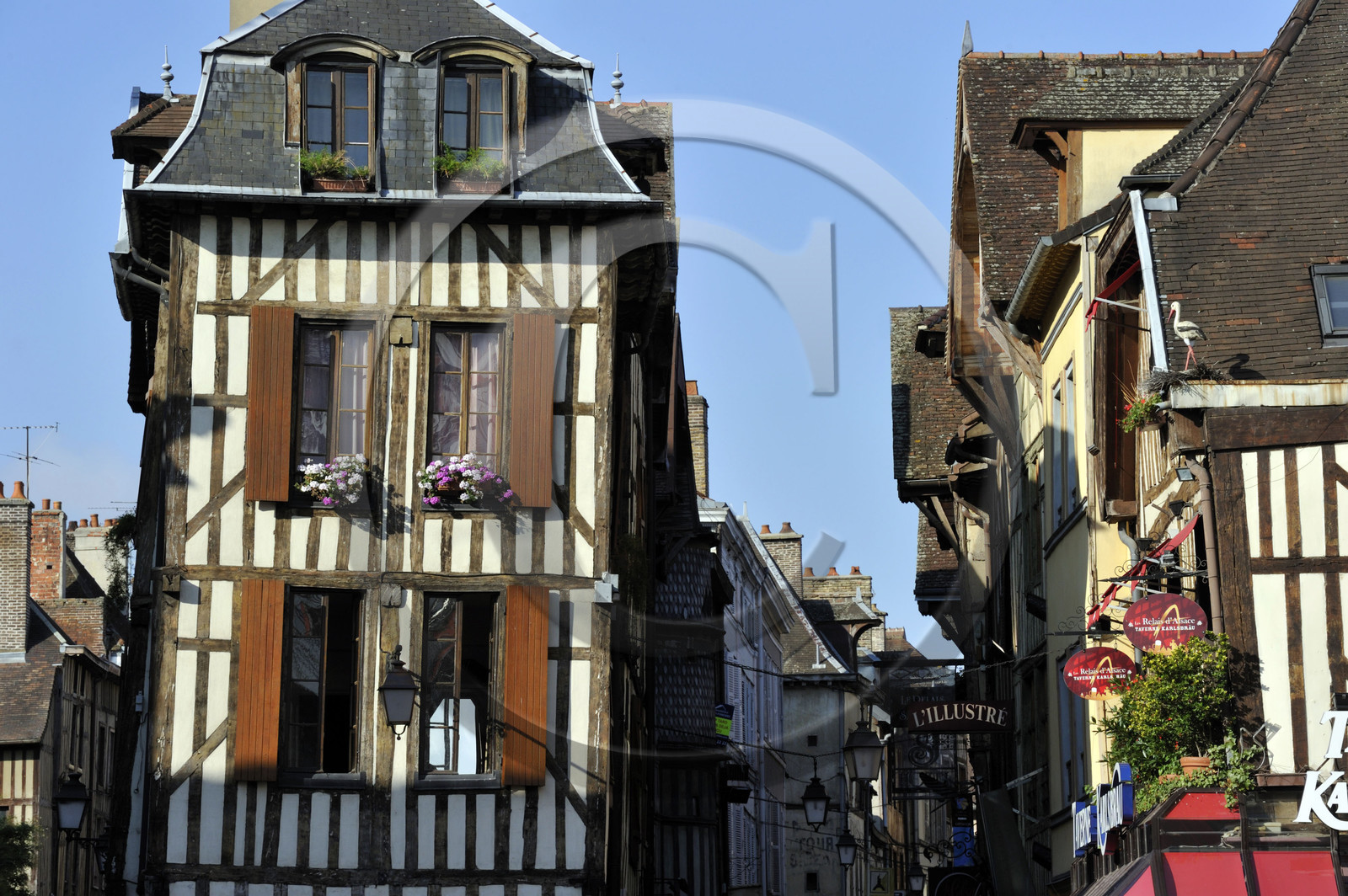 France, Troyes