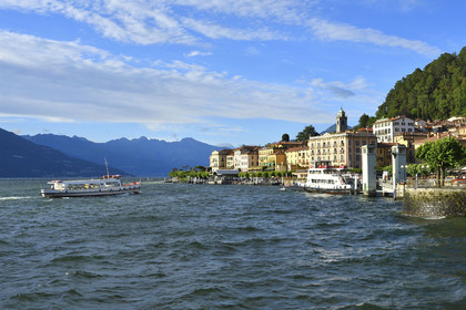 Italie lombardie lac come village bellagio
