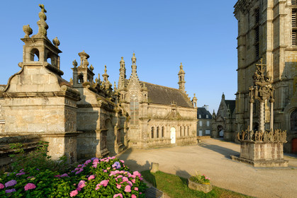 France, Saint-Thegonnec