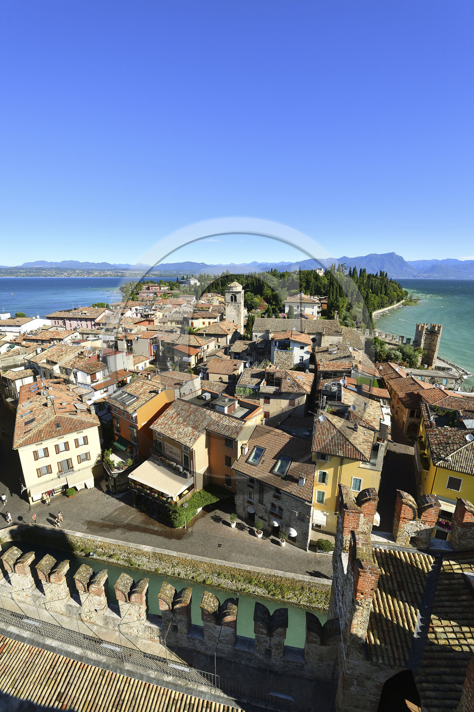 Italie lombardie lac garde sirmione vue