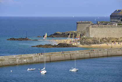 France, Saint-Malo