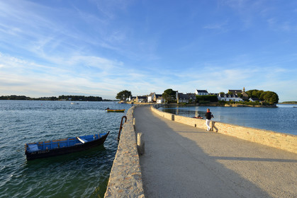 France, Saint Cado