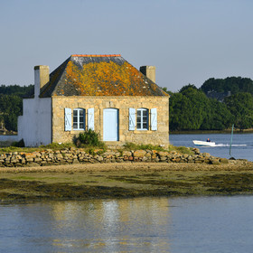 France,  St Cado