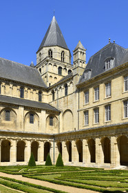 France, Caen