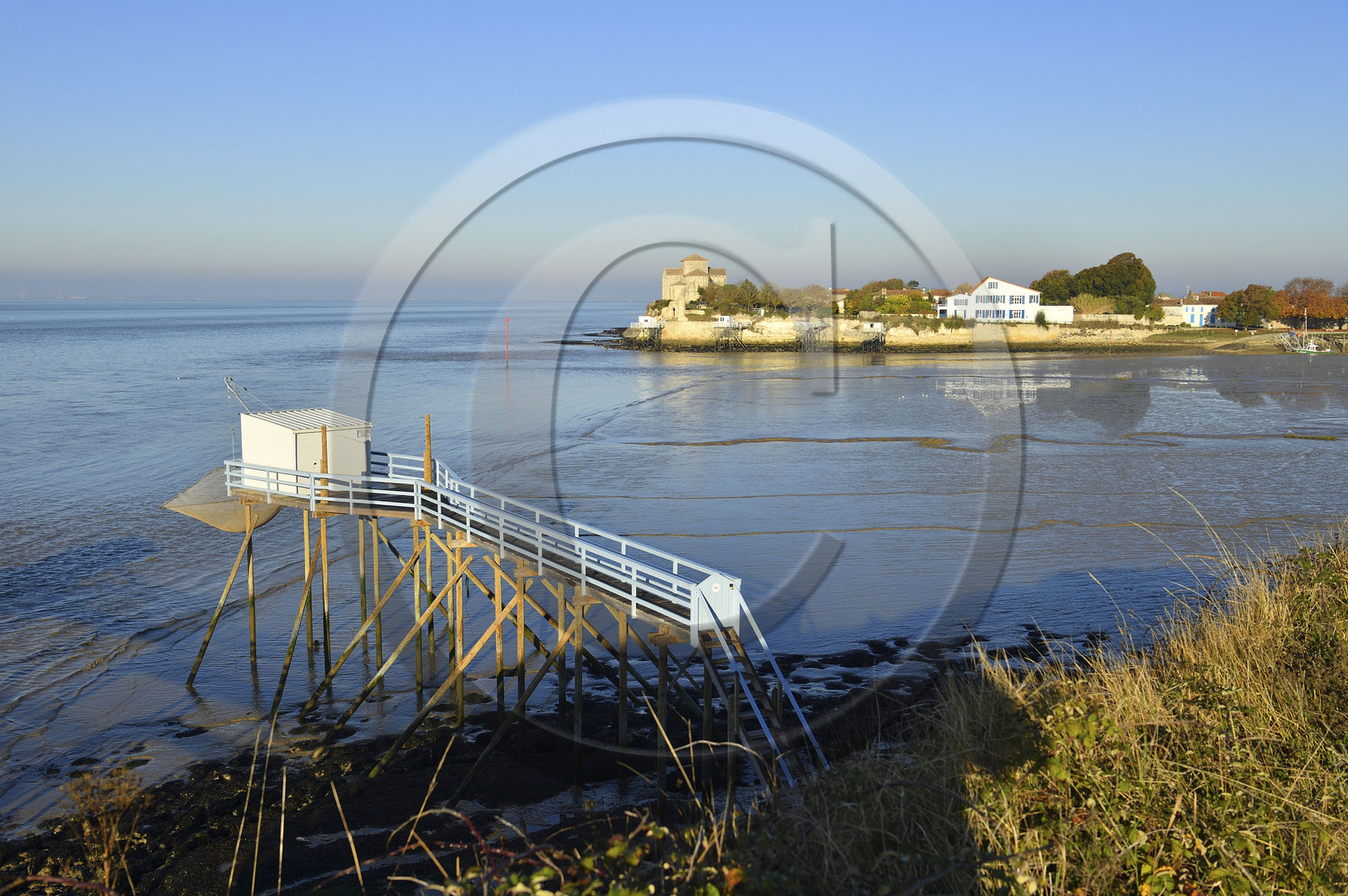 France charente maritime estuaire gironde saintonge talmont sur gironde