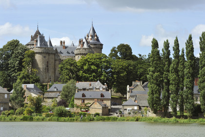 France, Combourg