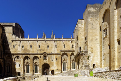 France, Avignon