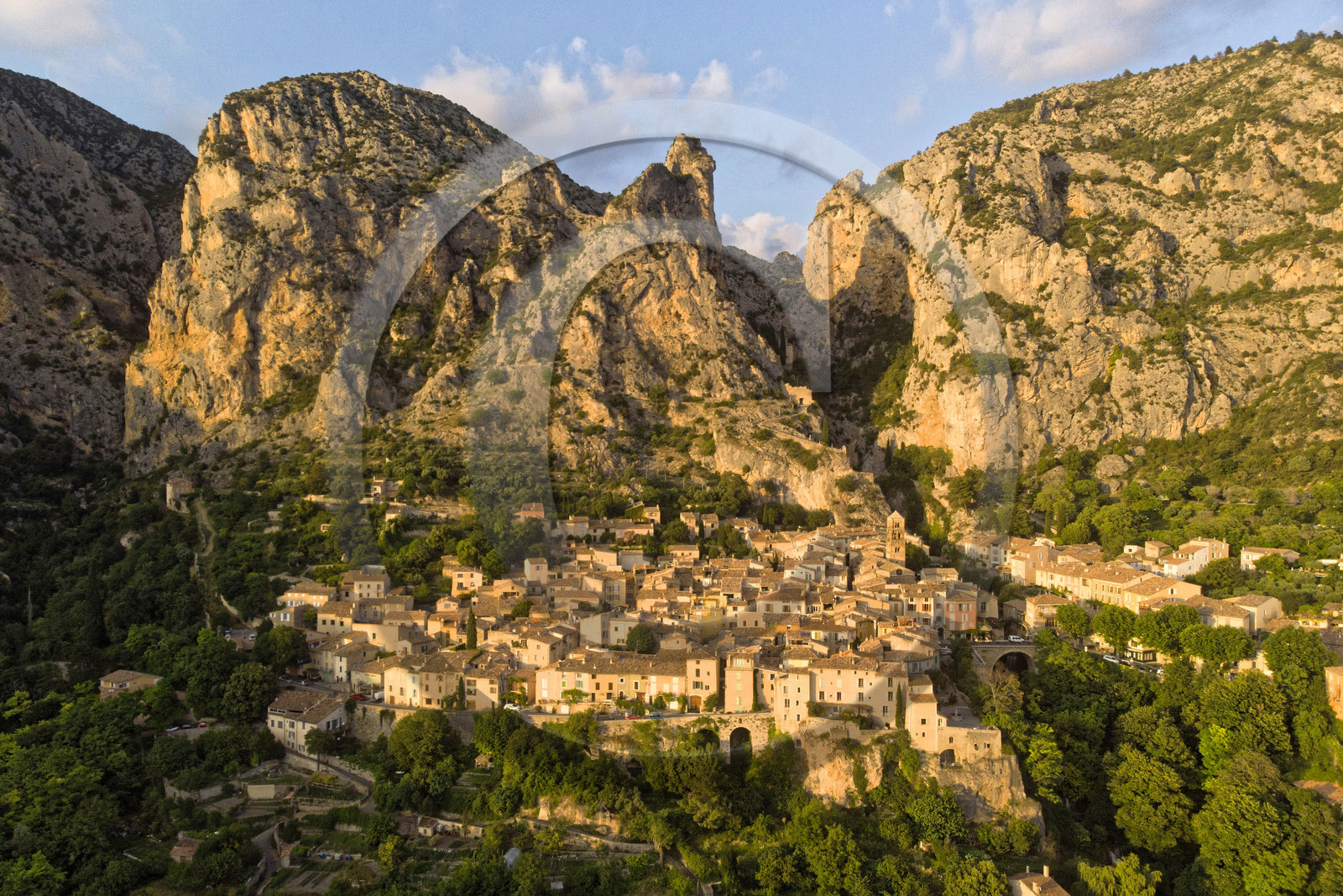France, Moustiers