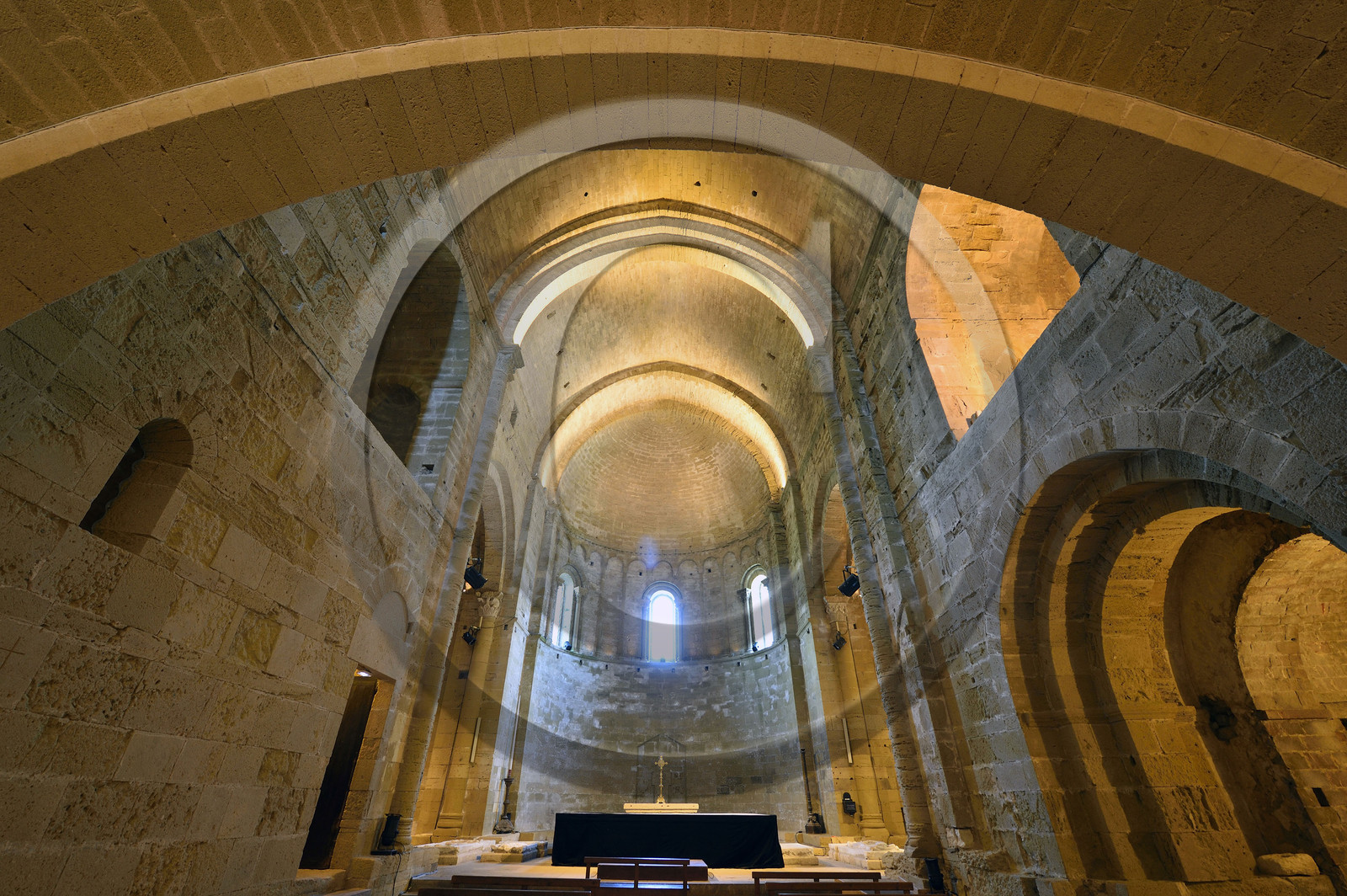 France, Maguelone