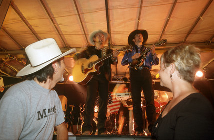 COUNTRY, USA