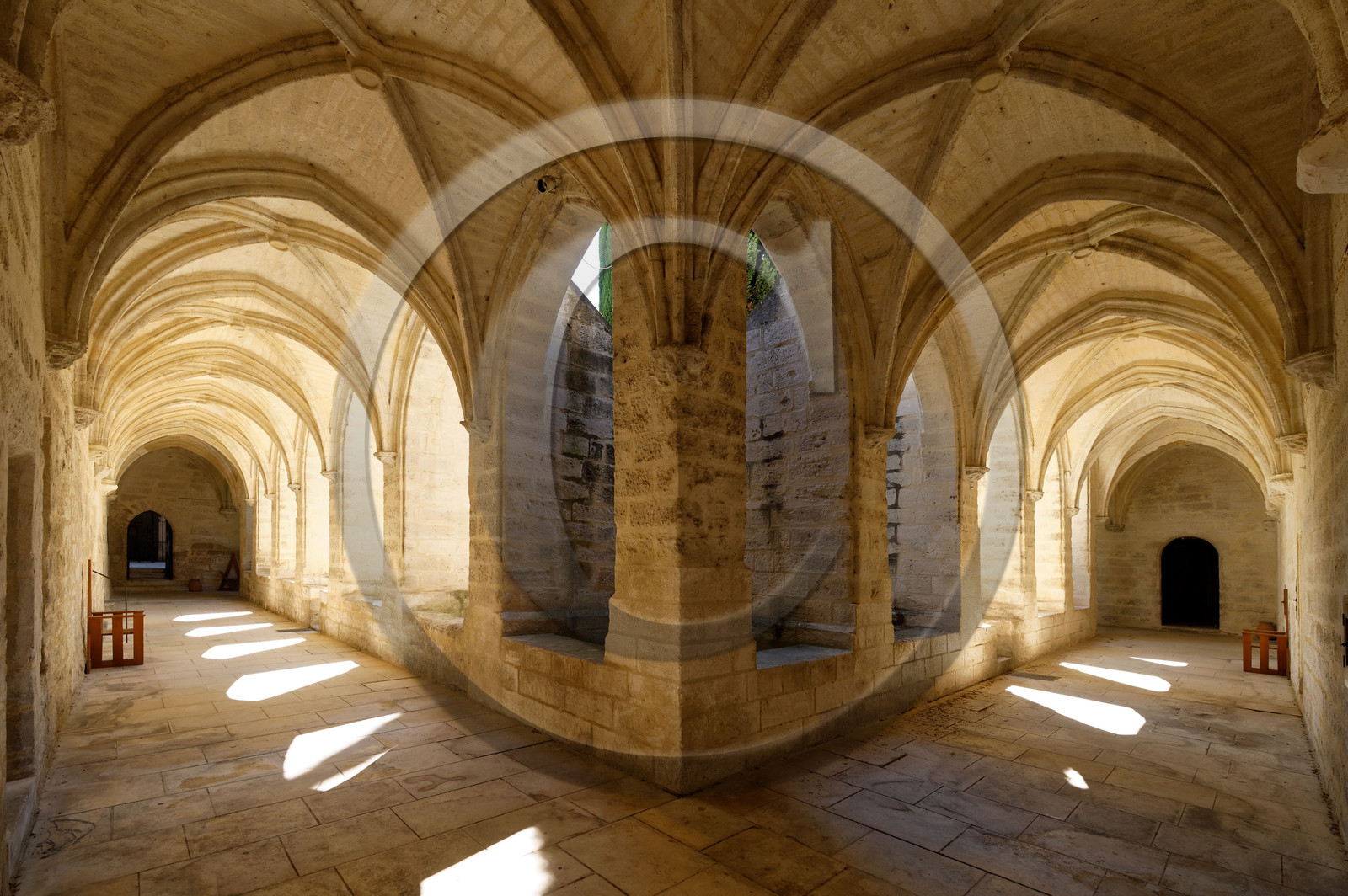 France, Villeneuve