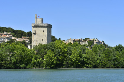 France, Villeneuve