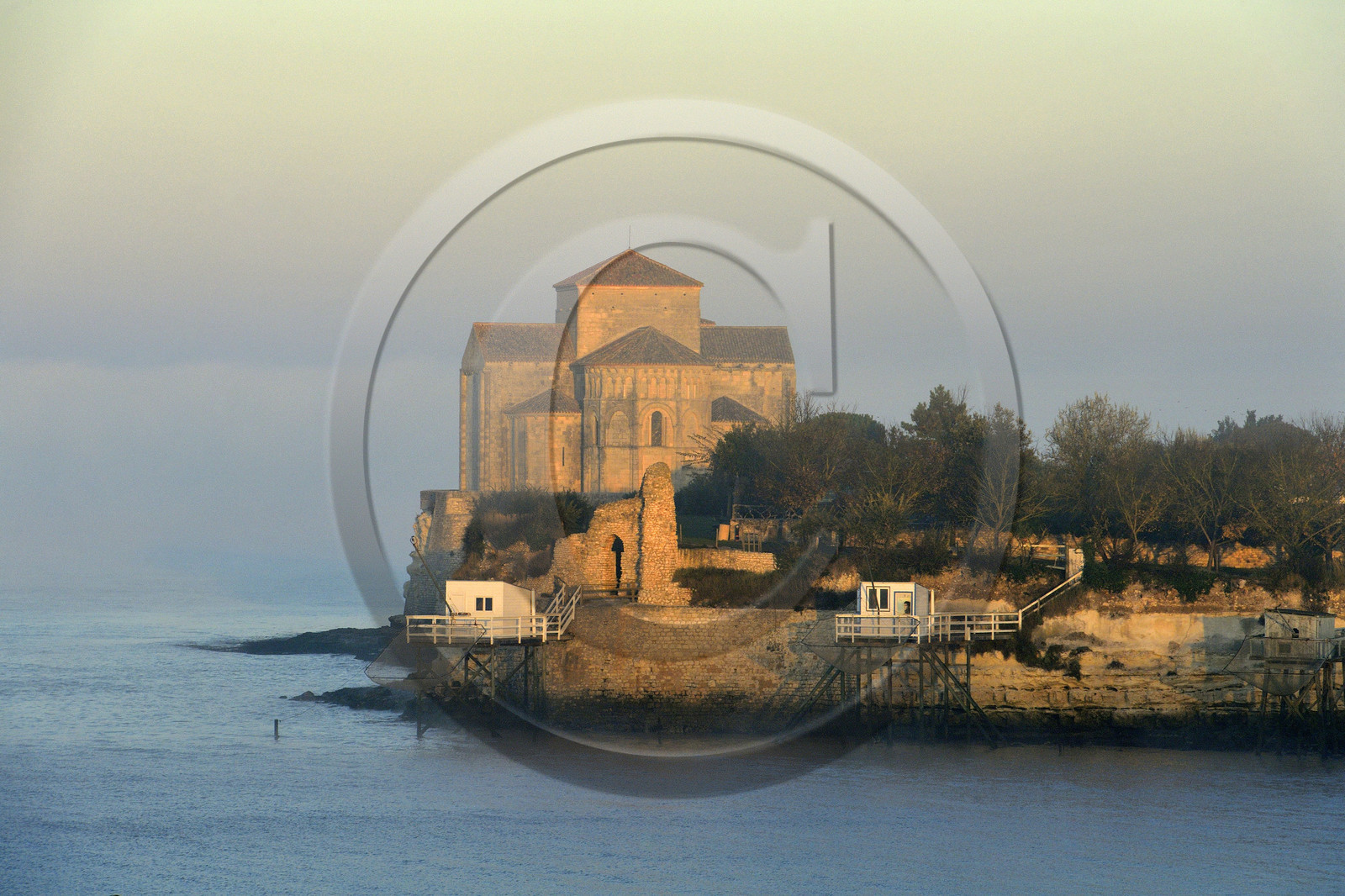 France charente maritime estuaire gironde saintonge talmont sur gironde