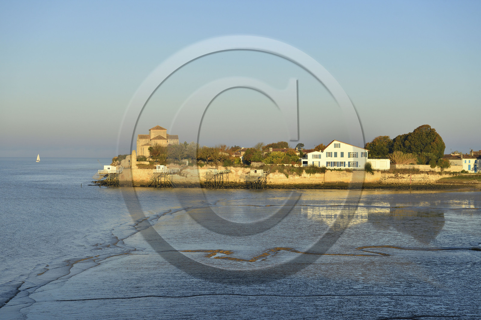 France charente maritime estuaire gironde saintonge talmont sur gironde