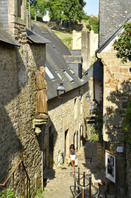 France, Auray